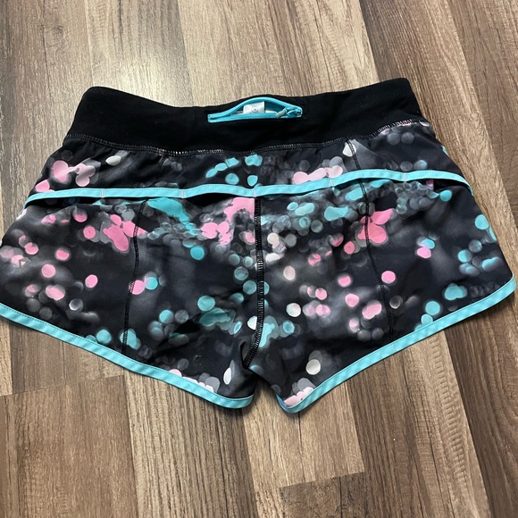Ivivva (Lululemon) speedy shorts - Picture 8 of 8